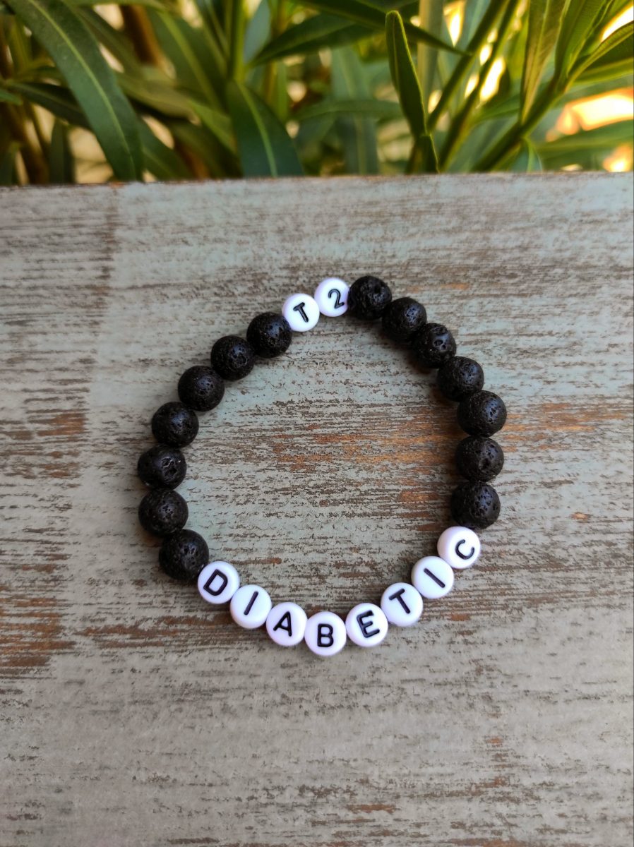 DIABETIC kollekció - lávakő karkötő